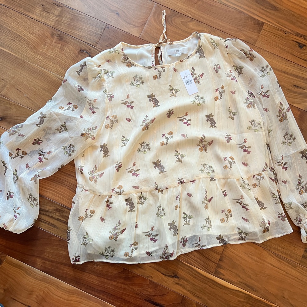 NWT flowy LOFT peplum top XL 2023 season